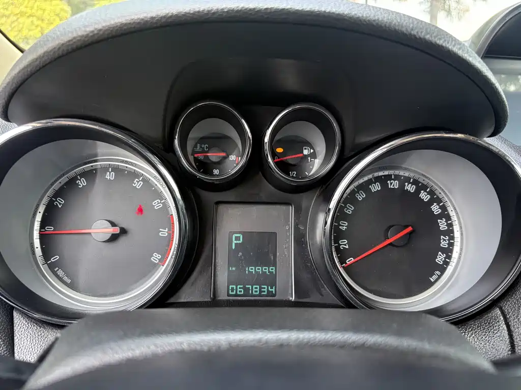 Buick Encore — миниатюра 9