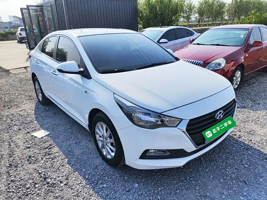 Hyundai Verna — миниатюра 4