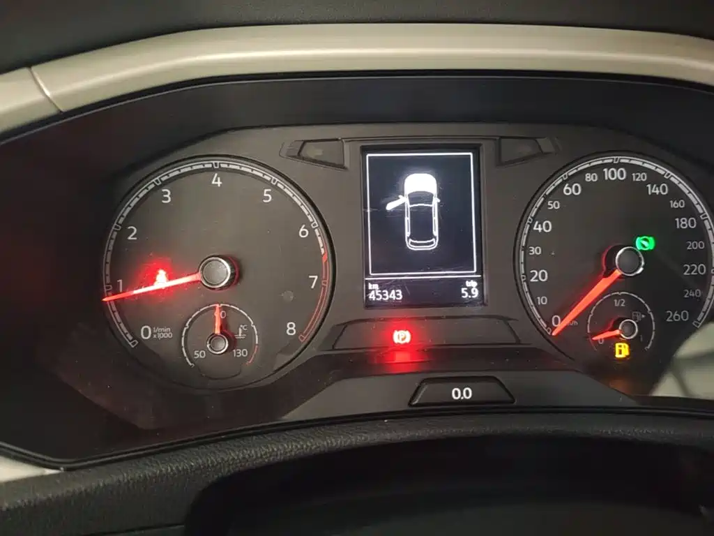 Volkswagen T-Roc — миниатюра 12