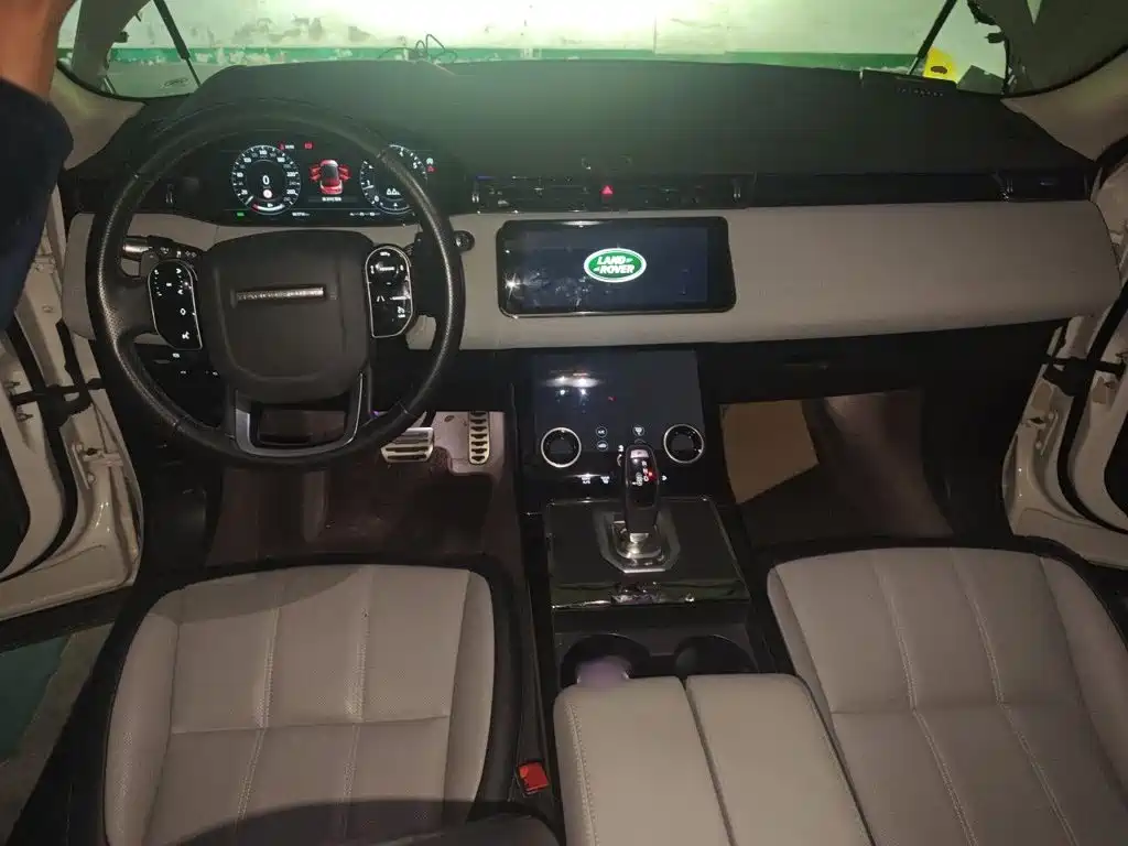 Land Rover Evoque — миниатюра 10