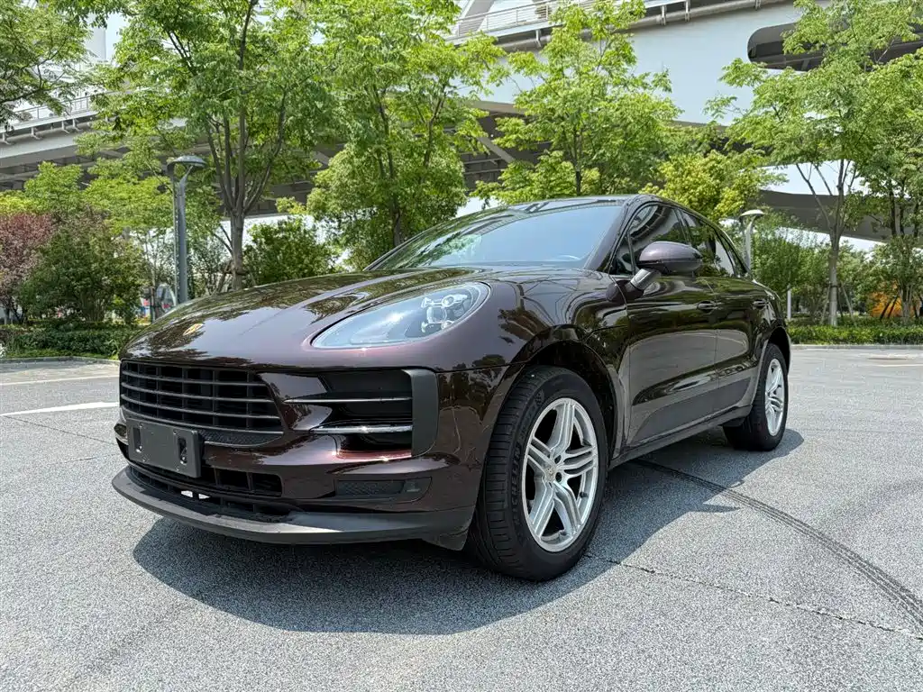 Porsche Macan 2021