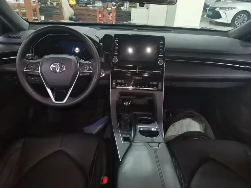 Toyota Avalon — миниатюра 10