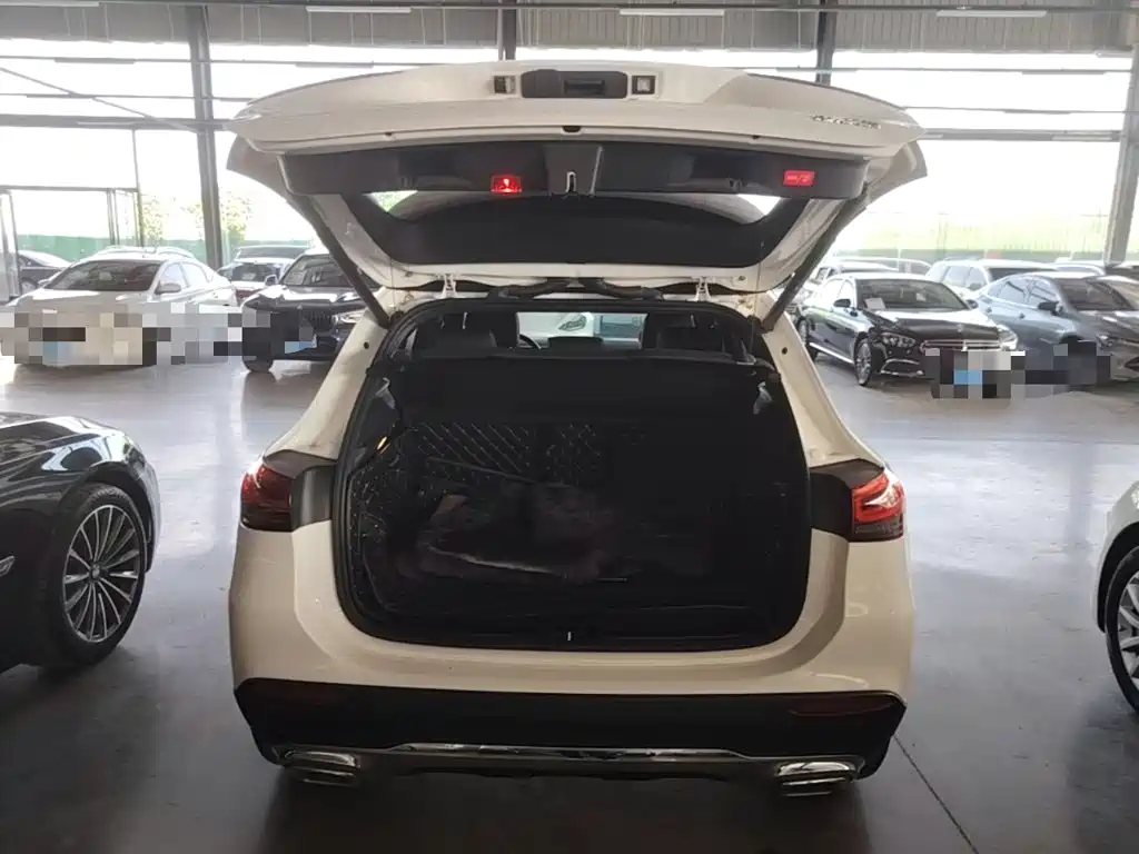 Mercedes-Benz GLA — миниатюра 19