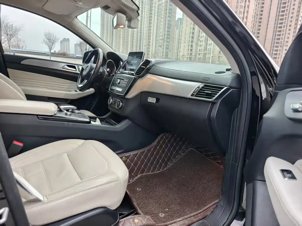 MERCEDES-BENZ GLE COUPE