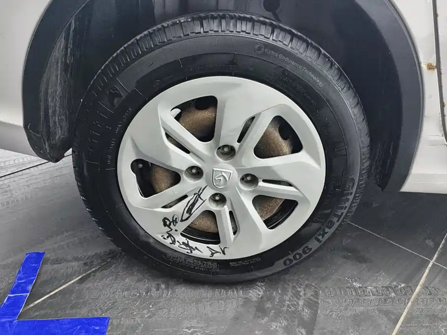 Baojun 310W — миниатюра 6