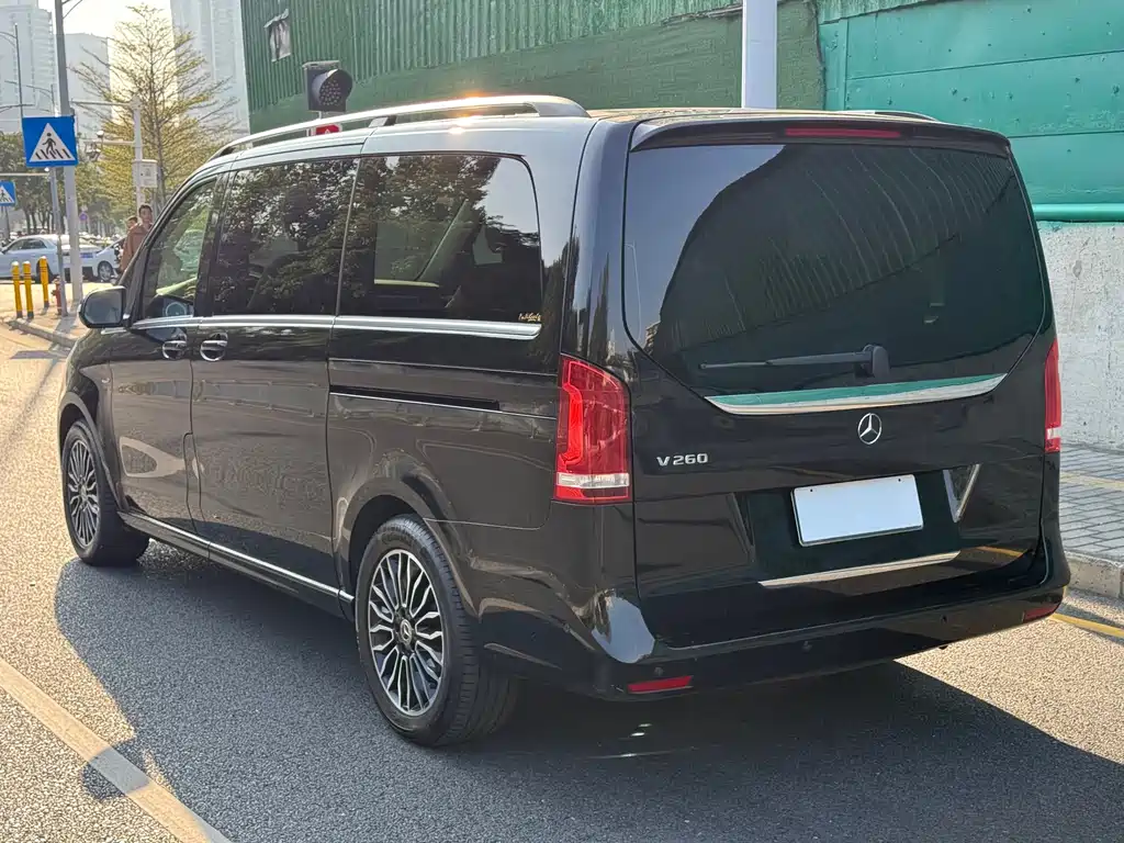 MERCEDES-BENZ V CLASS