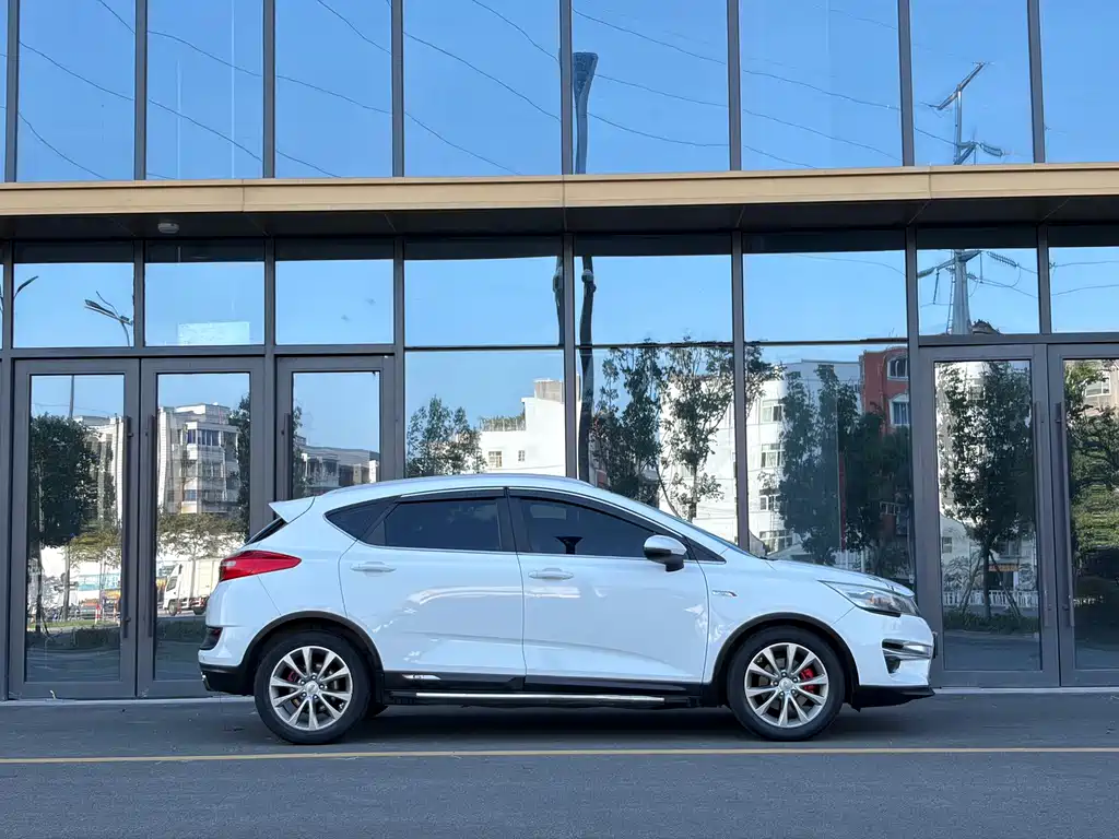 Geely Emgrand GS — миниатюра 13
