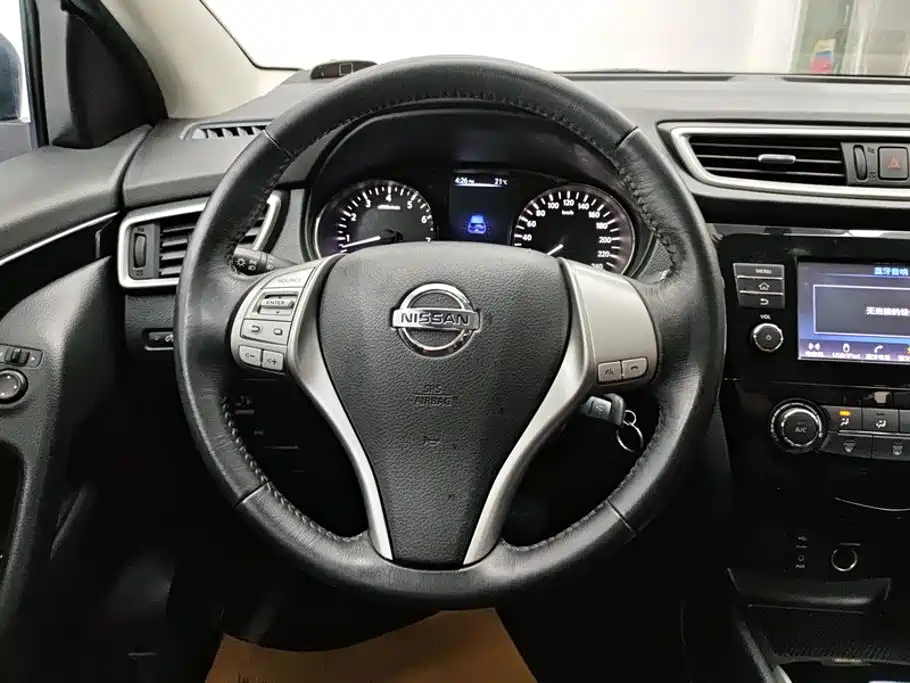 Nissan Qashqai — миниатюра 15