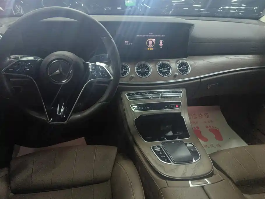 Mercedes-Benz E-Class — миниатюра 12