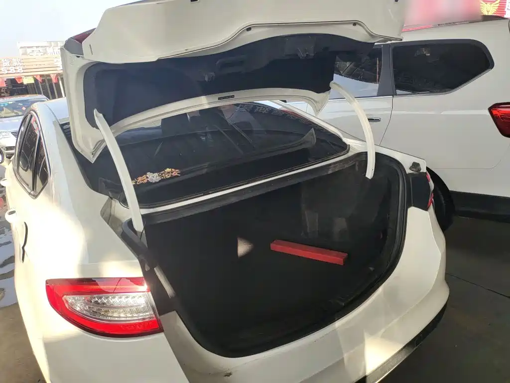 Ford Mondeo — миниатюра 19