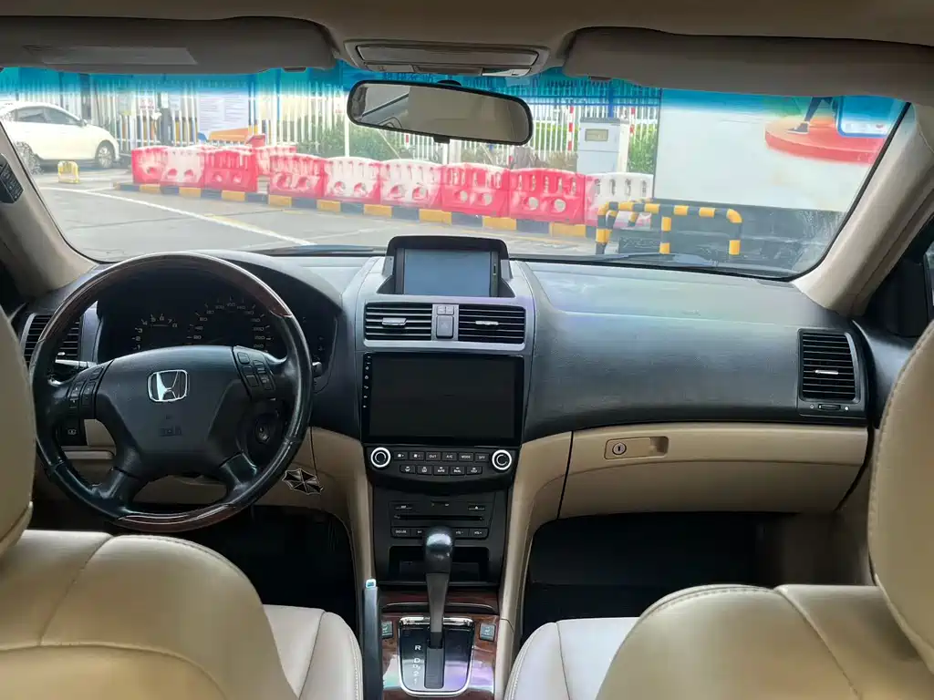 Honda Accord 2007 2.4L AT Luxury