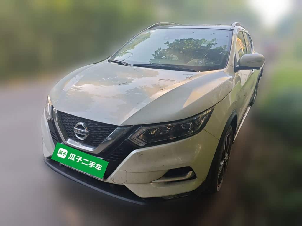Nissan Qashqai 2.0 л 2021 г. Белый, пробег 30099 км