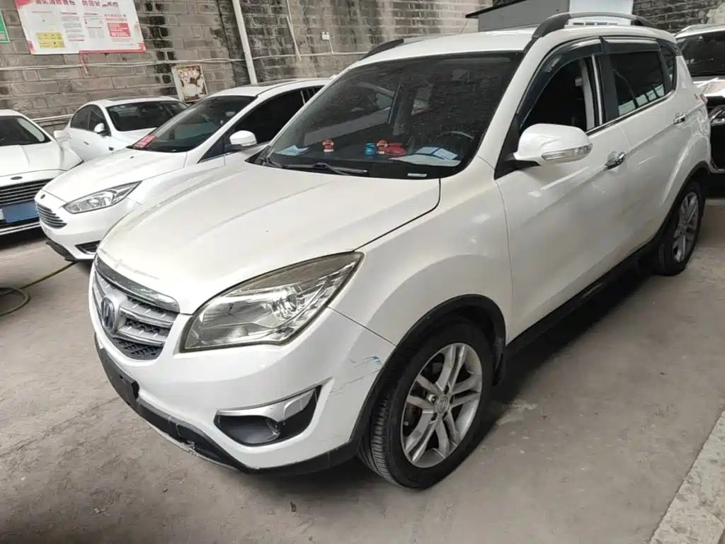 Changan CS35 — миниатюра 2