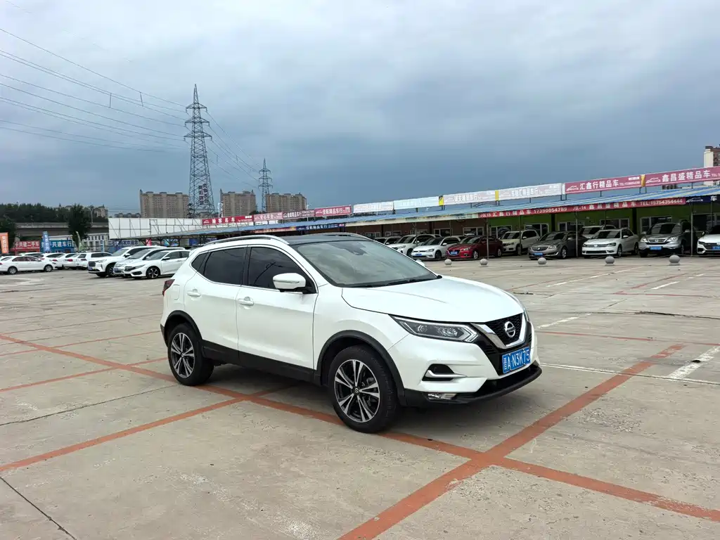 Nissan Qashqai — миниатюра 3
