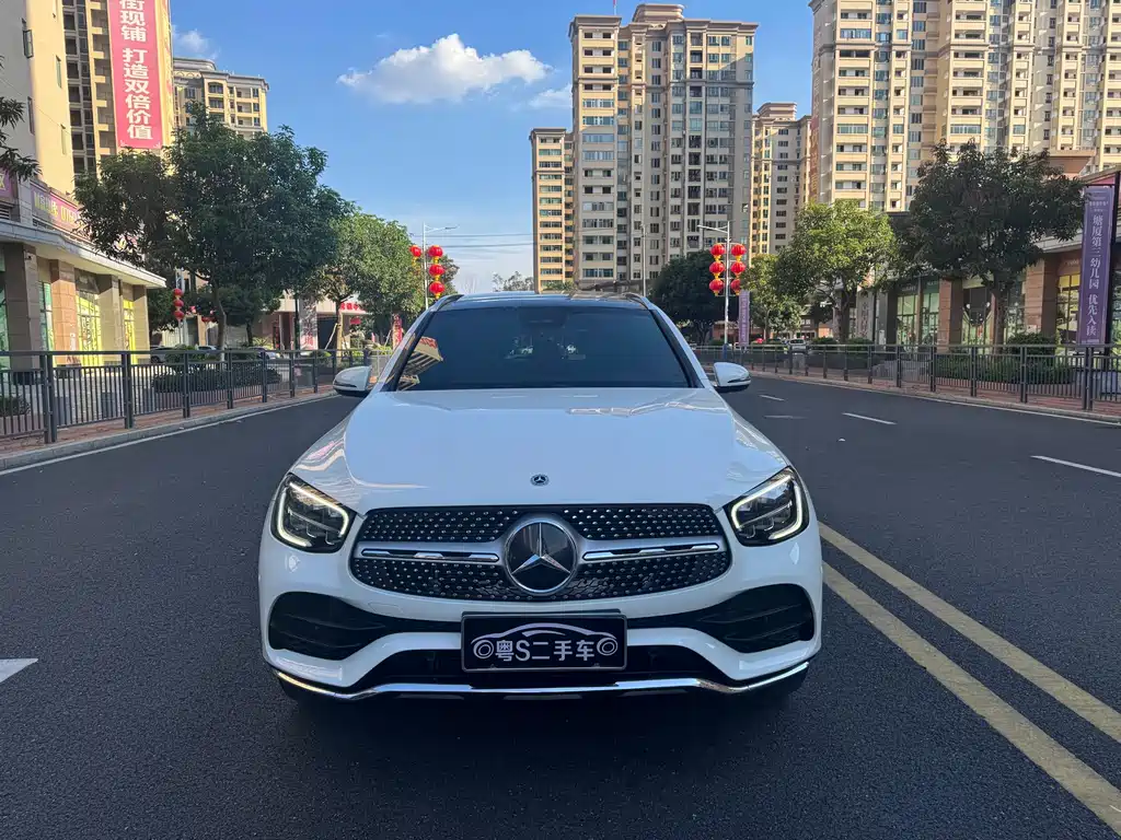 MERCEDES-BENZ GLC