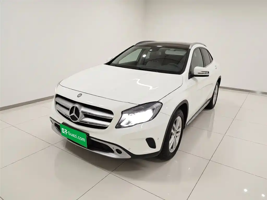 Mercedes-Benz GLA 2015