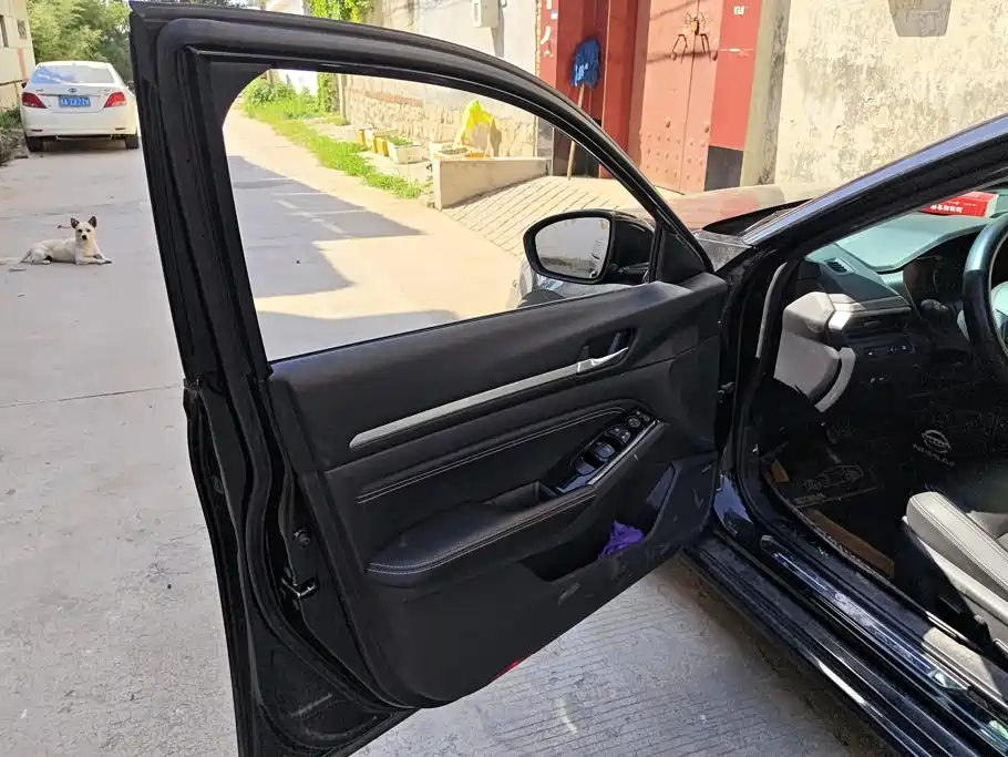Nissan Teana — миниатюра 7
