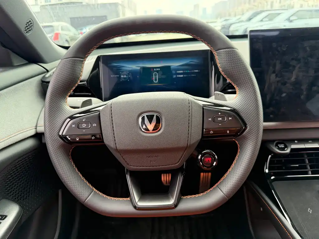 Changan UNI-V — миниатюра 7