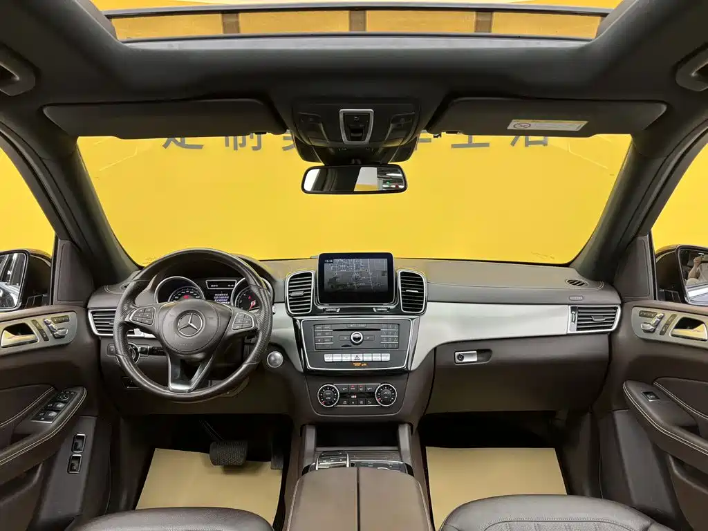 Mercedes-Benz GLS — миниатюра 38
