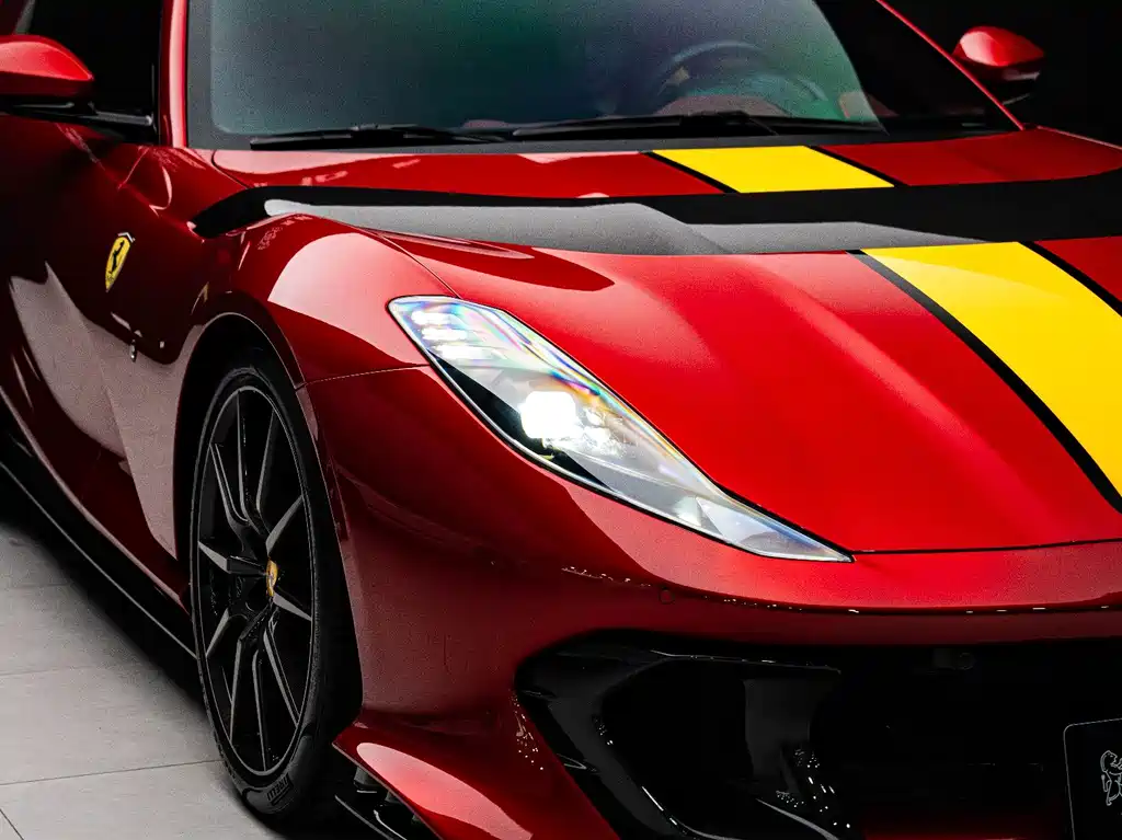 Ferrari 812 — миниатюра 4