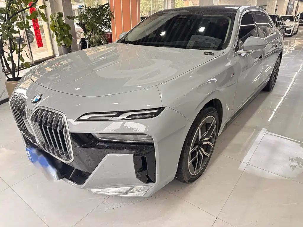 BMW 7 Series 2024