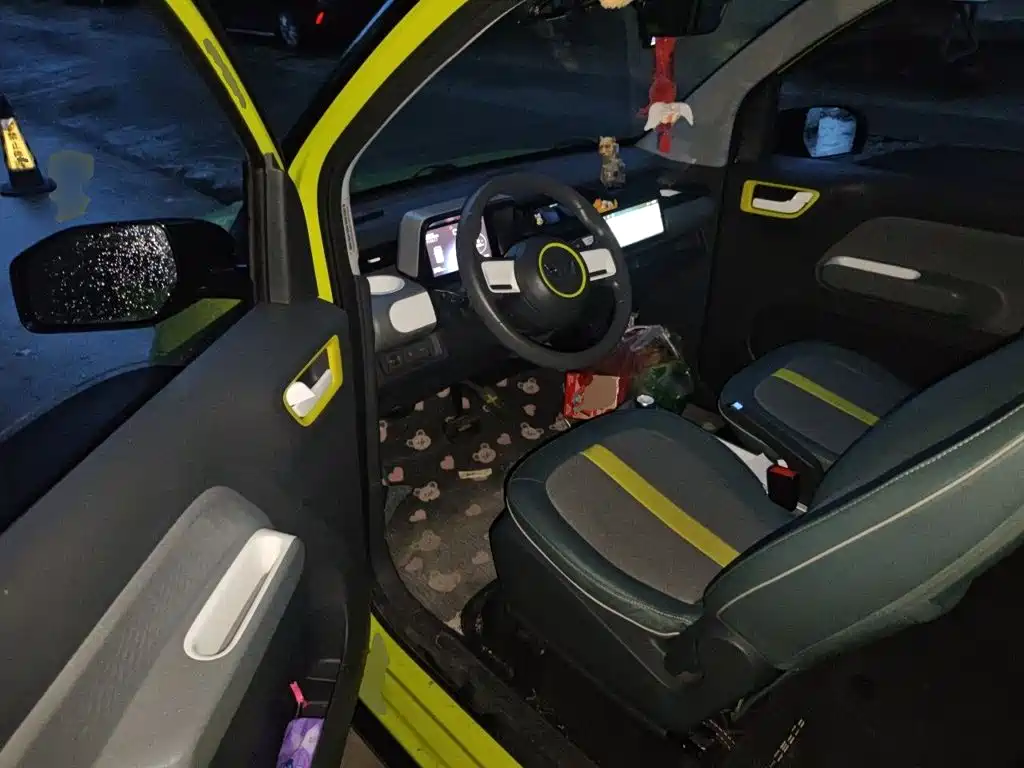 Wuling MINIEV — миниатюра 12