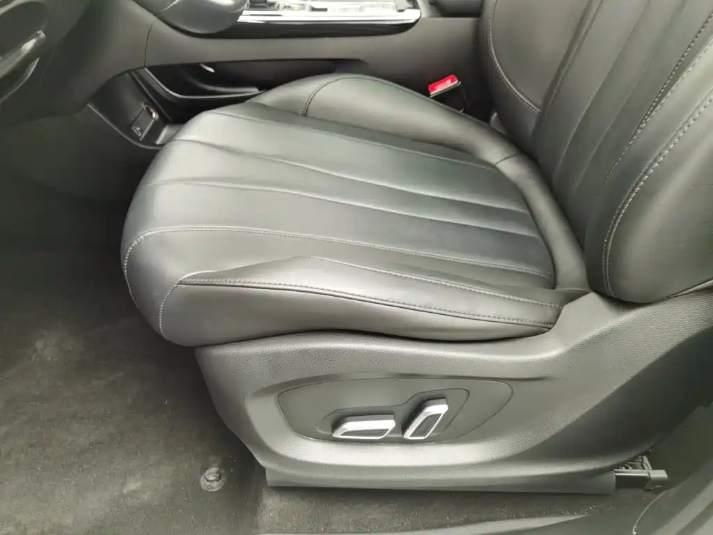 Roewe RX5 eMAX — миниатюра 20