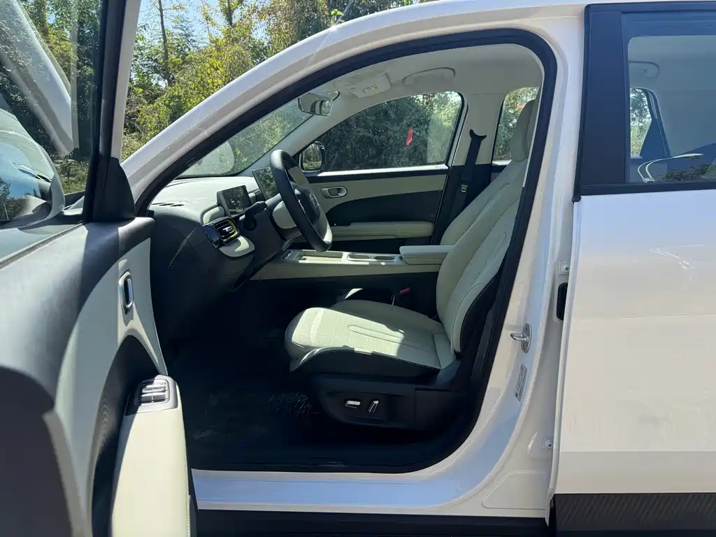 Chery QQ QQ3 EV — миниатюра 8