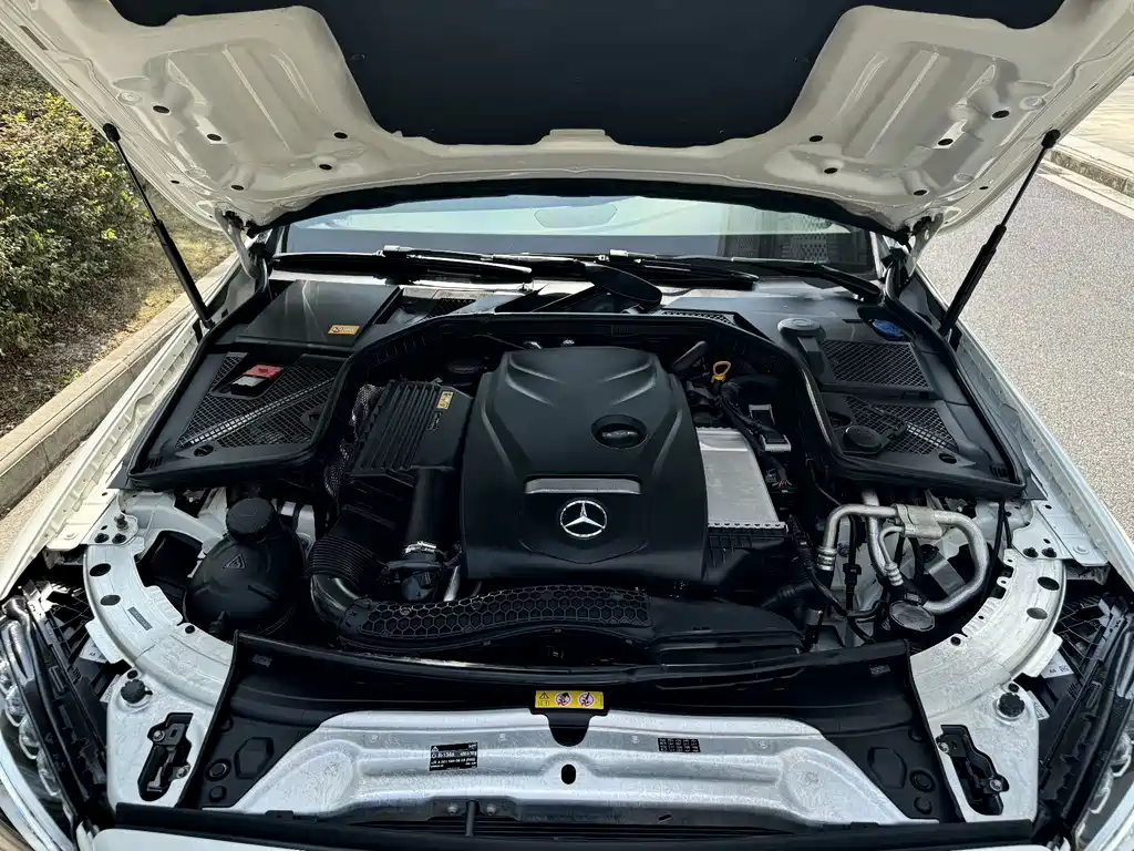 Mercedes-Benz C-Class — миниатюра 20