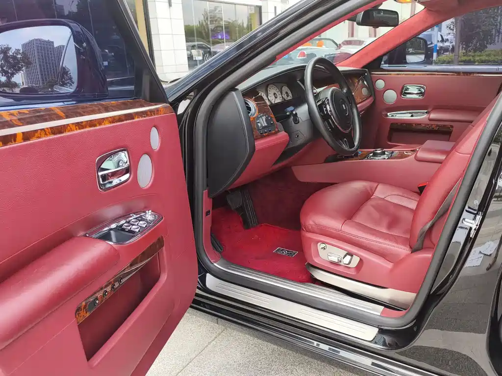 Rolls-Royce Ghost — миниатюра 8