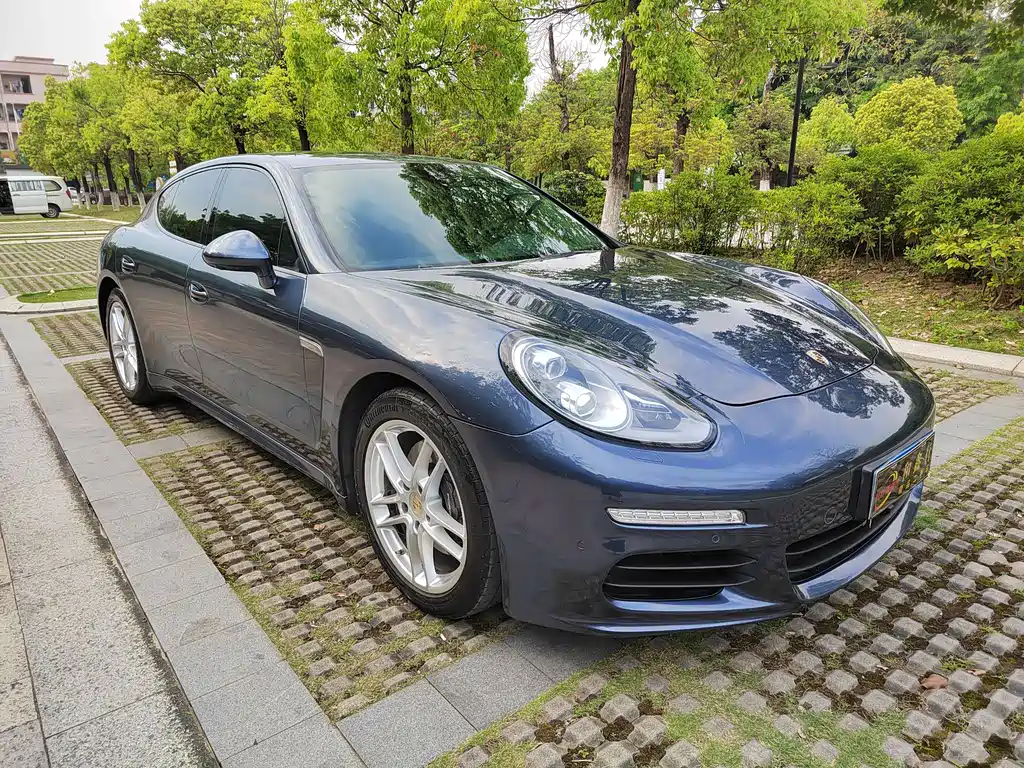 Porsche Panamera — миниатюра 3