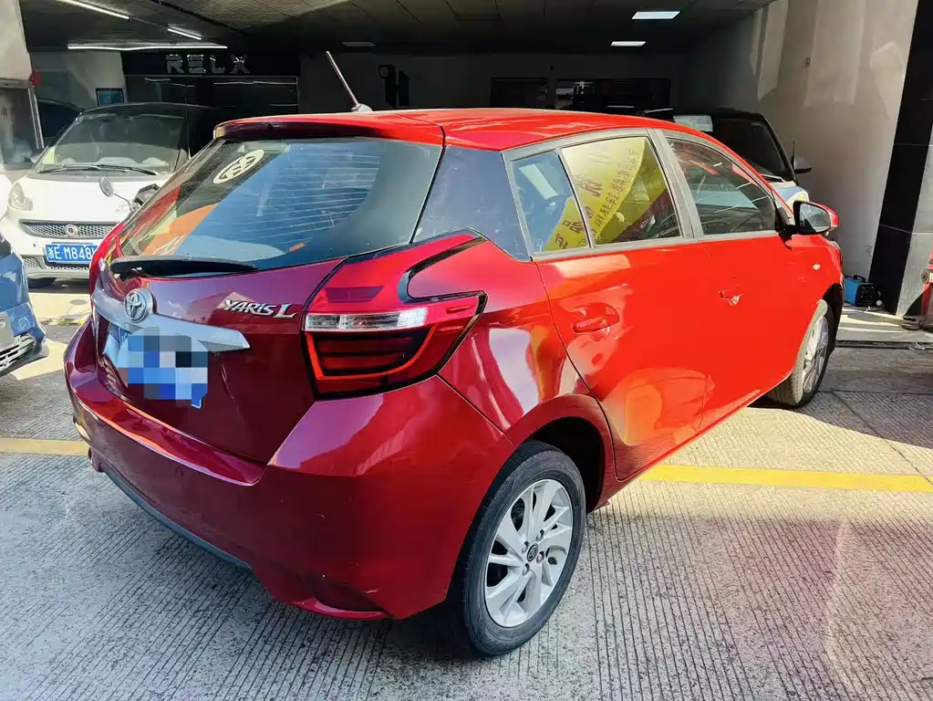 Toyota Yaris L — миниатюра 4