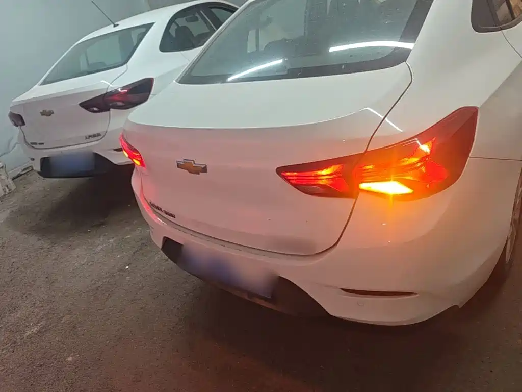 Chevrolet Cavalier — миниатюра 6