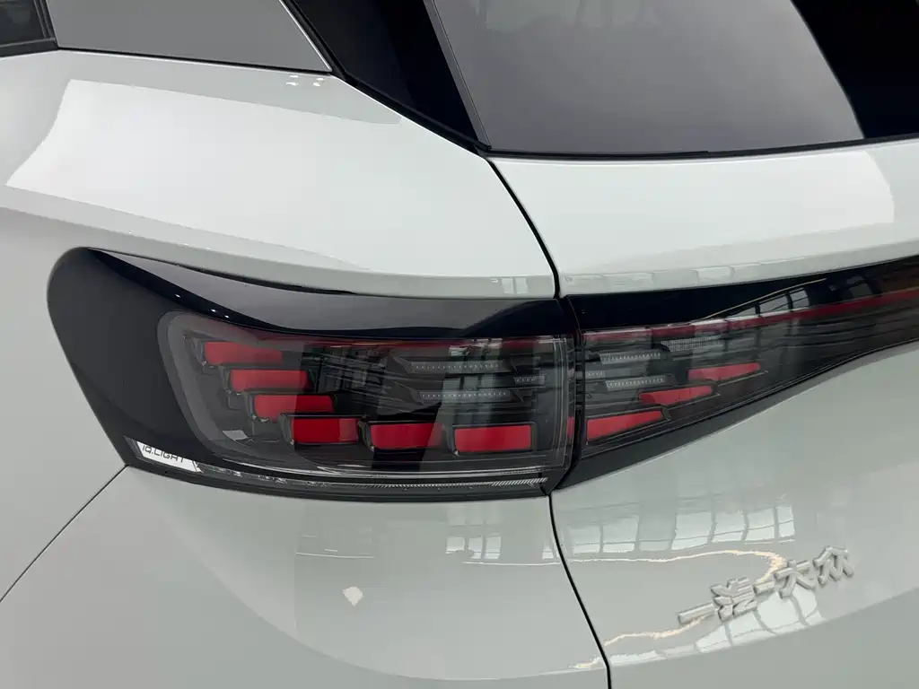 Volkswagen ID.4 Crozz — миниатюра 7