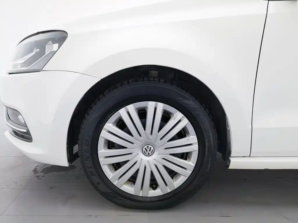 Volkswagen Polo — миниатюра 17
