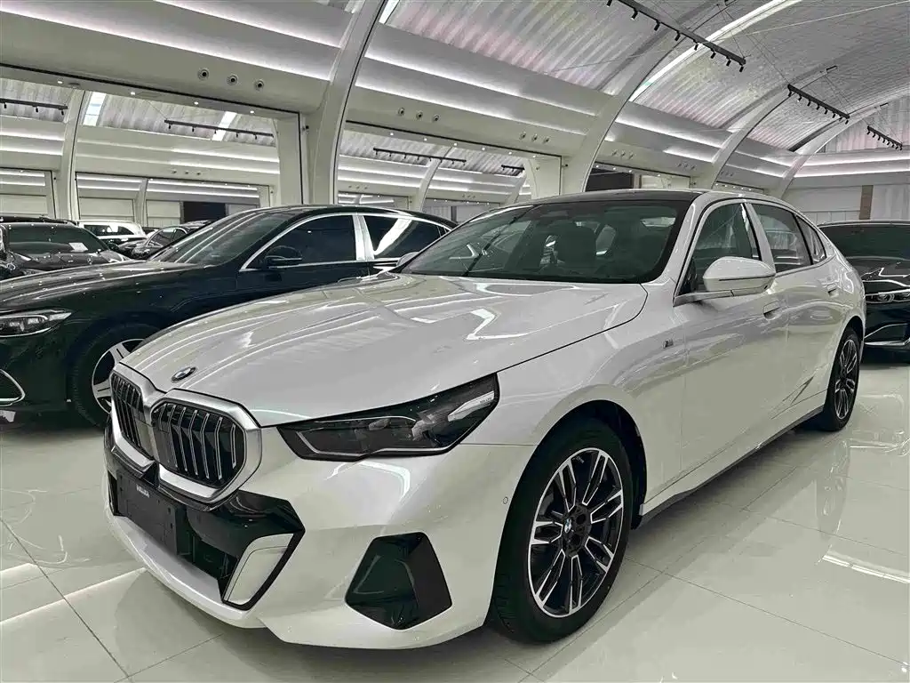 BMW 5 Series 5 2024 530Li Lead M Sport