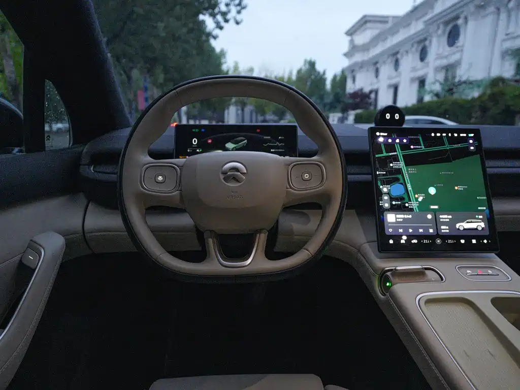 NIO ES6 — миниатюра 16