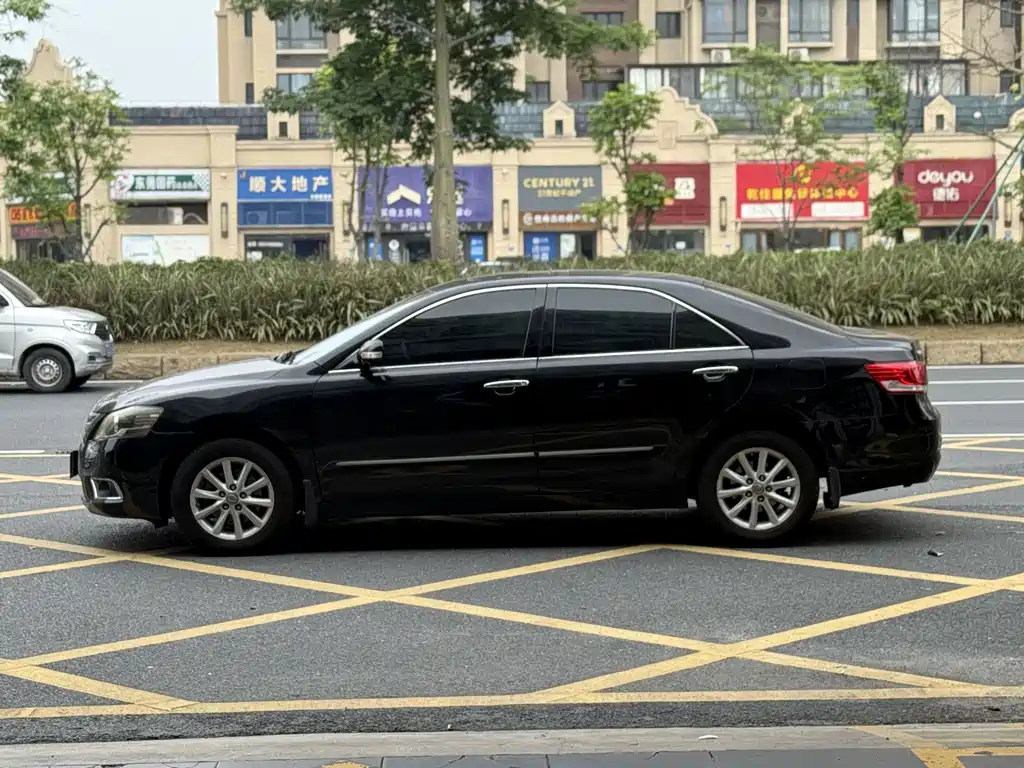 Toyota Camry 2013 200G Luxury
