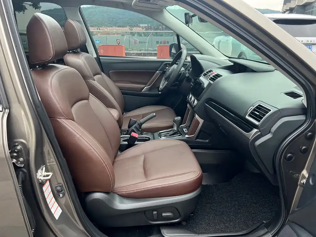 Subaru Forester 2016 2.5i Luxury
