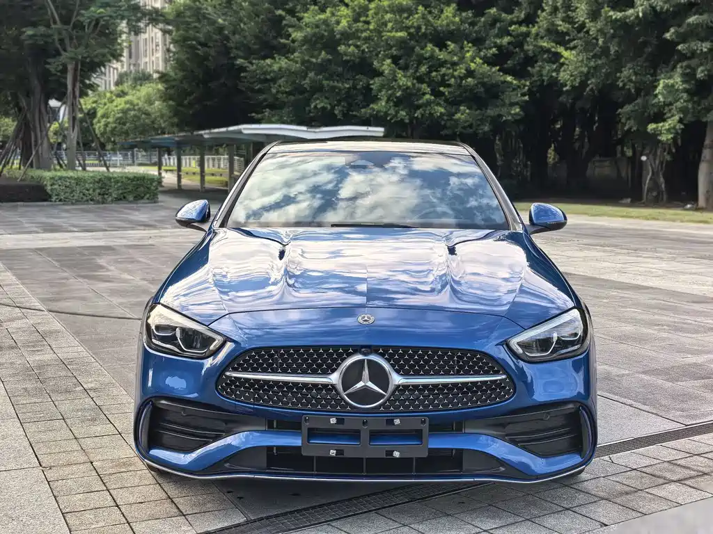 Mercedes-Benz C-Class — миниатюра 2