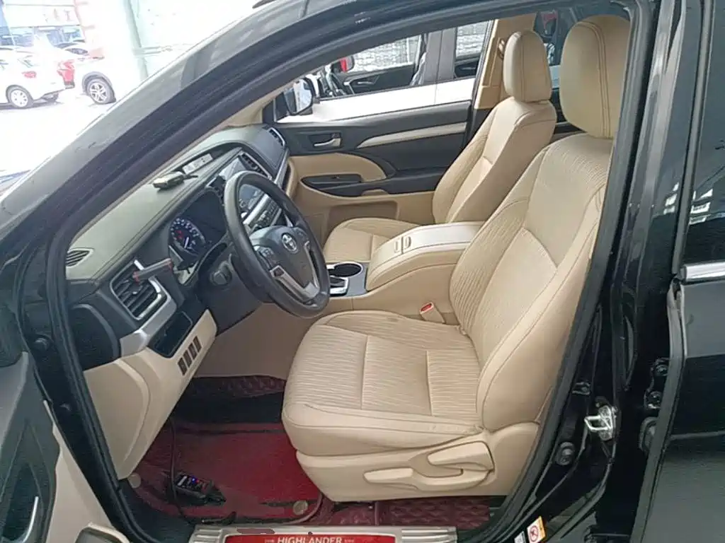 Toyota Highlander — миниатюра 14