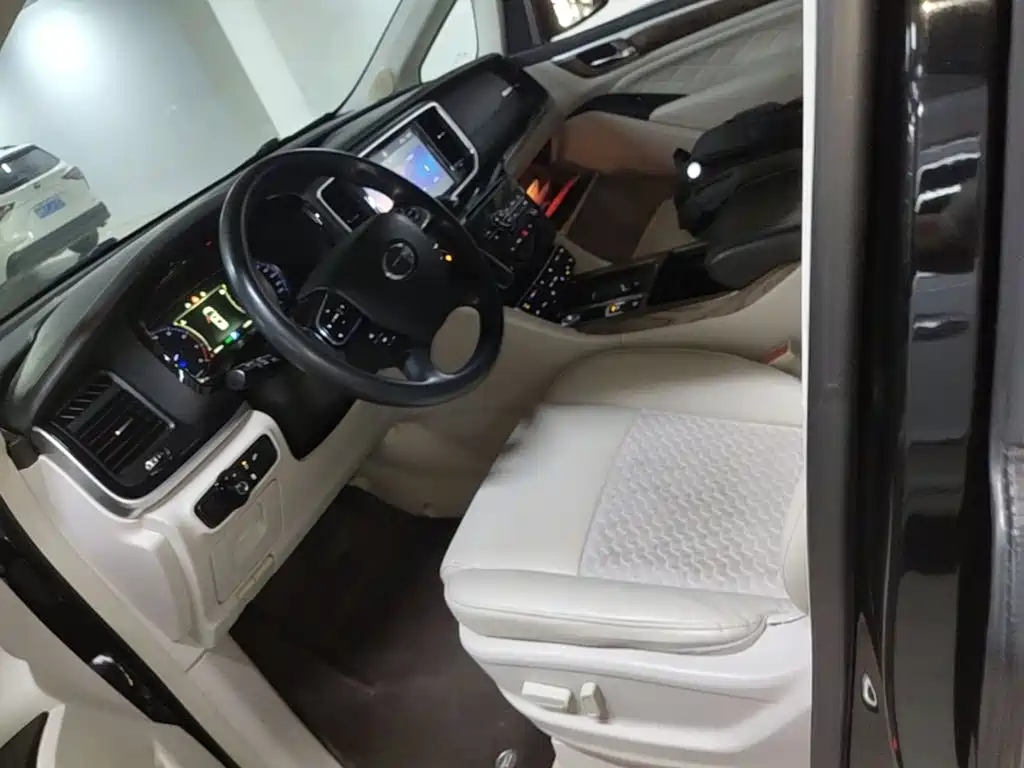 GAC Motor Trumpchi M8 — миниатюра 15