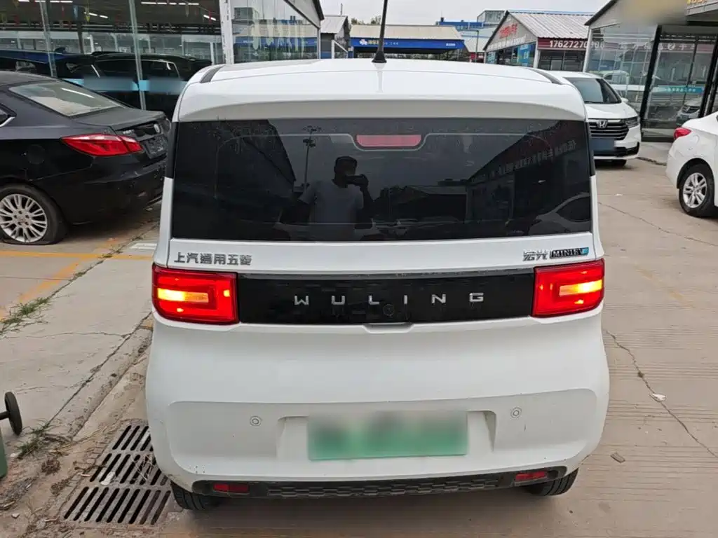 Wuling MINIEV — миниатюра 6