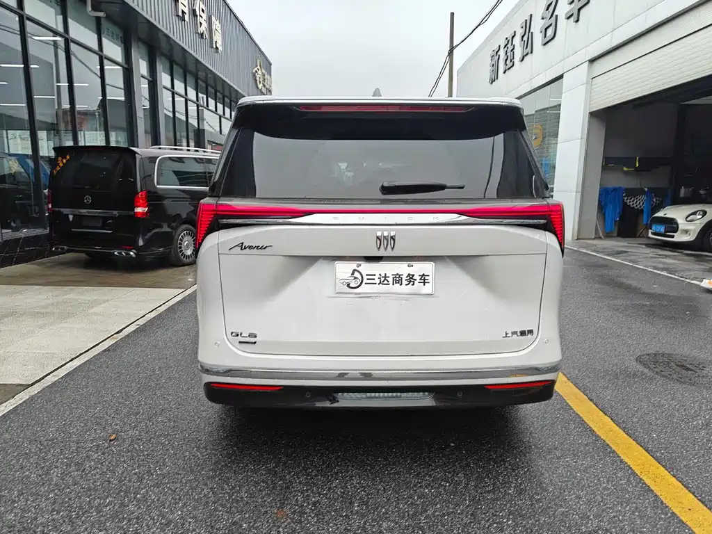 BUICK GL8 NEW ENERGY