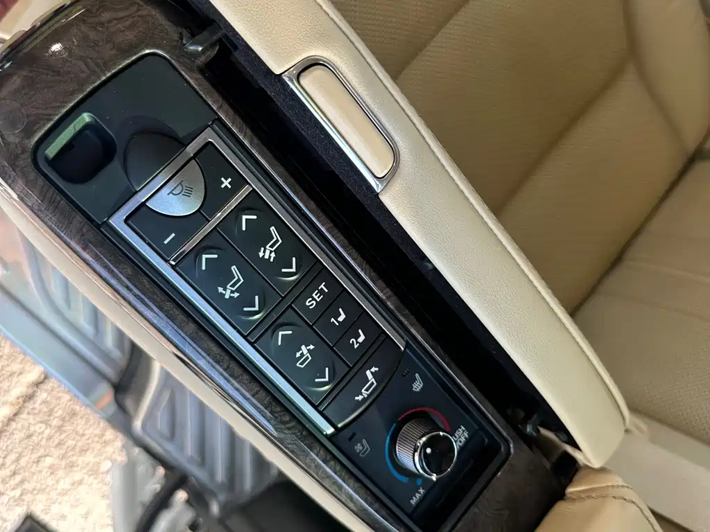 Toyota Alphard 2019 2.5L Luxury