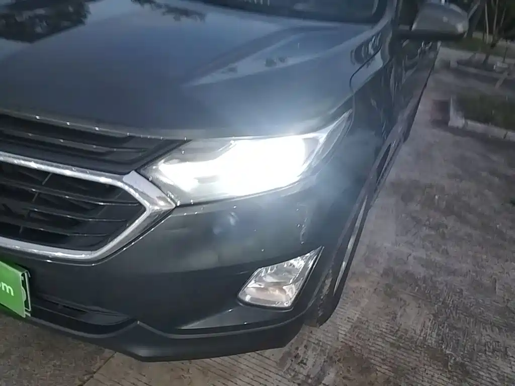 Chevrolet Equinox — миниатюра 24