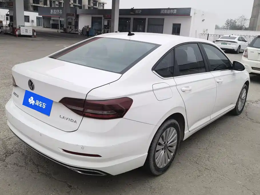Volkswagen Lavida — миниатюра 3