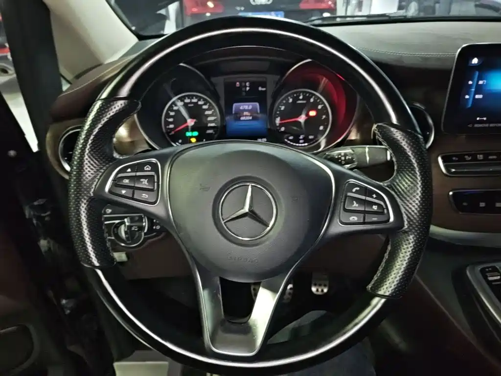Mercedes-Benz V-Class — миниатюра 11