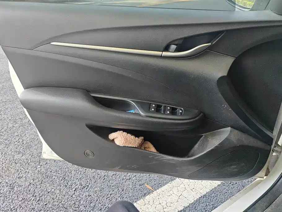 Buick Excelle — миниатюра 7