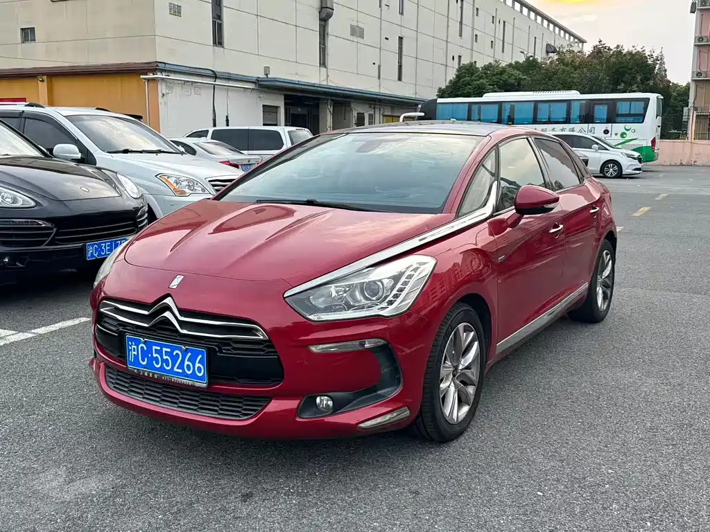 DS DS 5